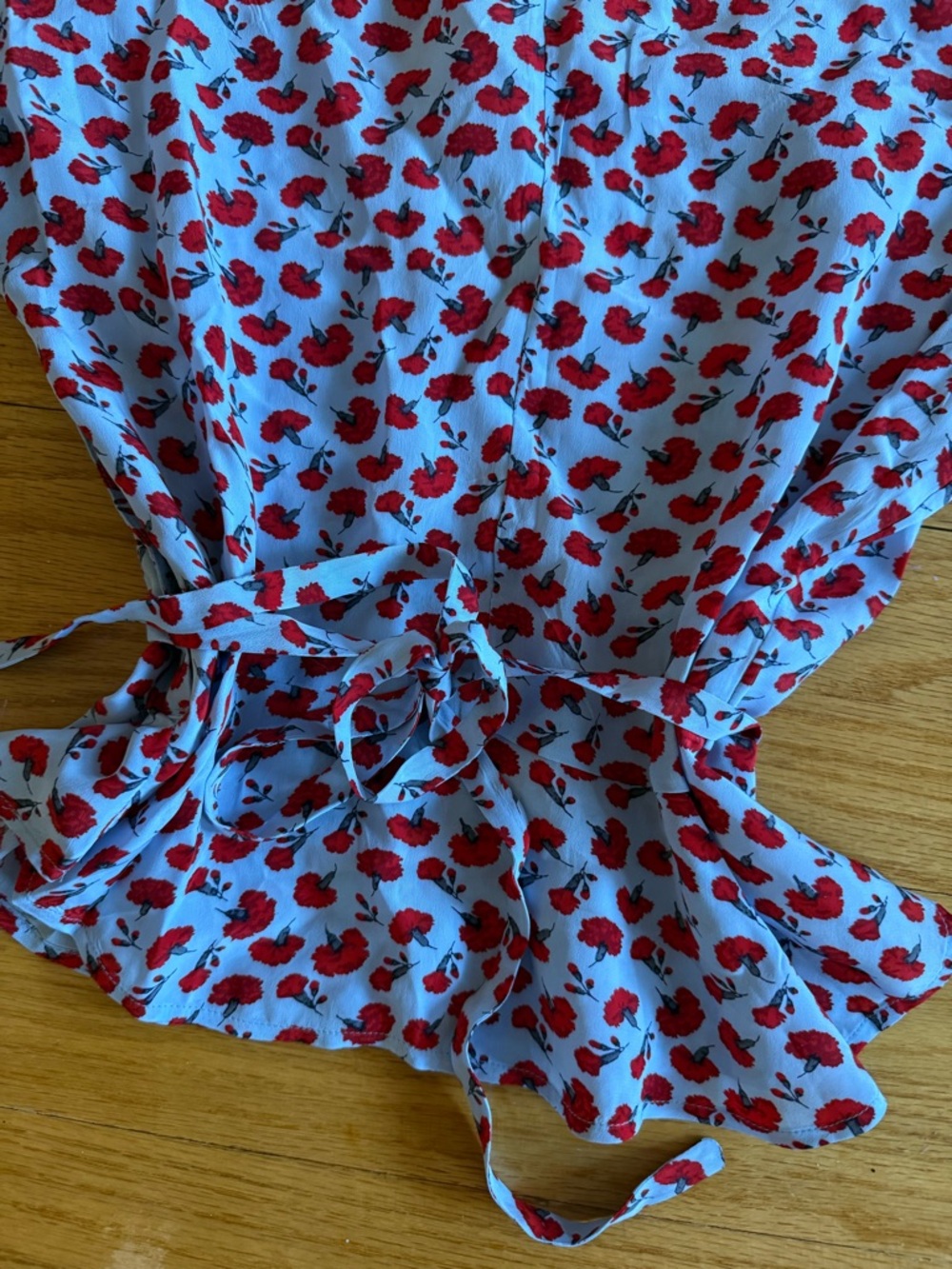 Rouje Floral Lace-Trim Top in Red on Light Blue - Picture 5 of 6